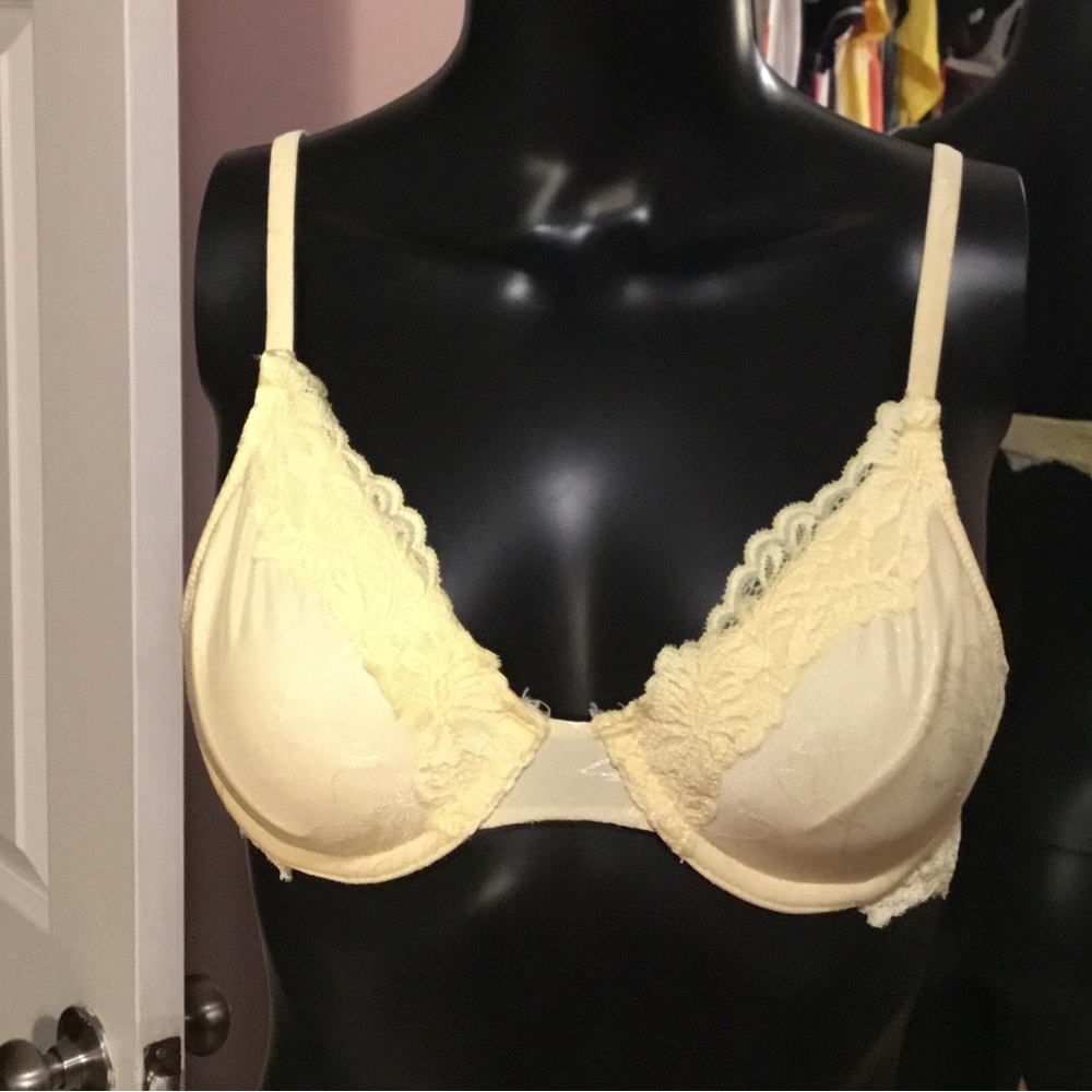 Yellow bra 34B